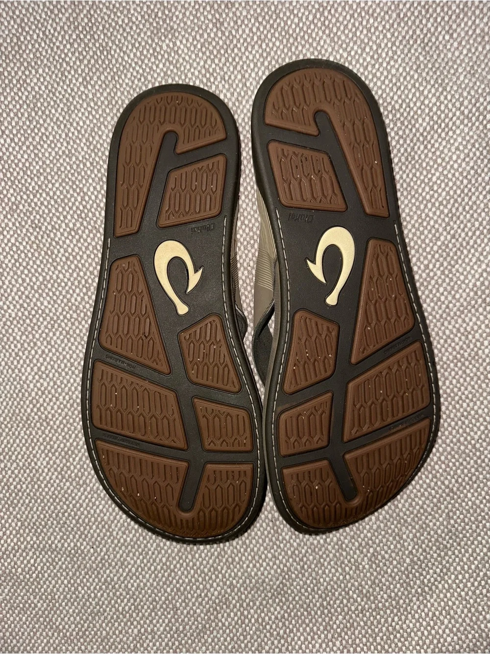 OluKai Olive Flip Flops for Men - Dark Green Thong Sandals